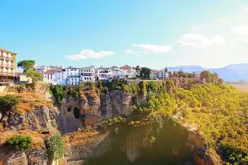 dramatic clifftop landscapes of Ronda Spain