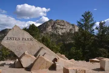 mountain views of Estes Park Colorado